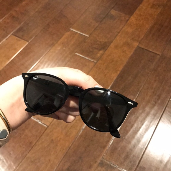 Ray-Ban Accessories - Erika Ray-Ban sunglasses (RB 4259)
